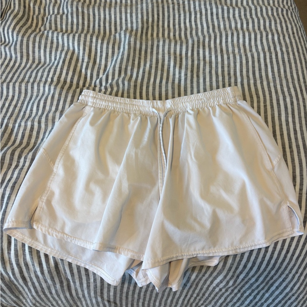 lululemon athletica White Women's Elastic Waist Athletic Shorts
